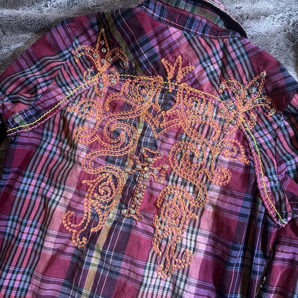 Roar Western Pink Plaid Button Up Shirt Women's Small Embroidered Rhinestone - Picture 7 of 11